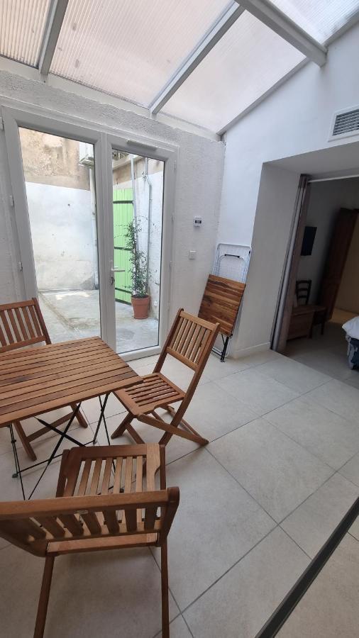 Appartement Calme Centre Ville A 80M Des Halles ナルボンヌ エクステリア 写真